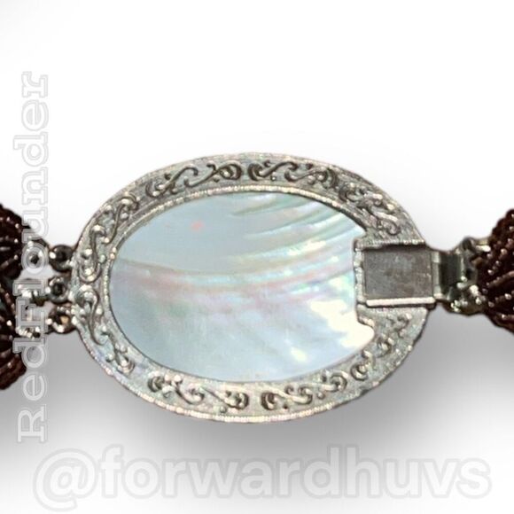 Vintage Choker Length Seed Bead Necklace with Mother Of Pearl Pendant - Picture 8 of 11